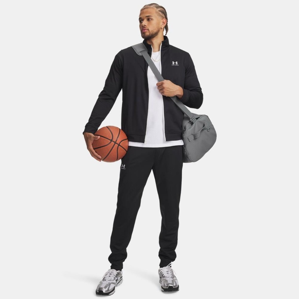 Under Armour Jogger Trousers Men Spodnie Męskie Sportstyle 1290261001 M Nwt Blck